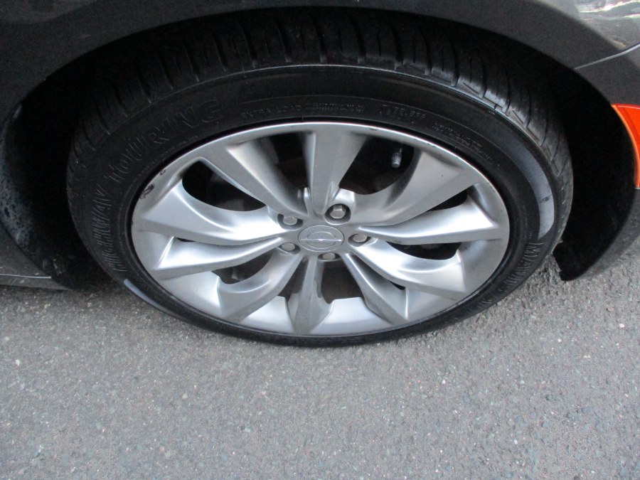 2015 Chrysler 200 S photo