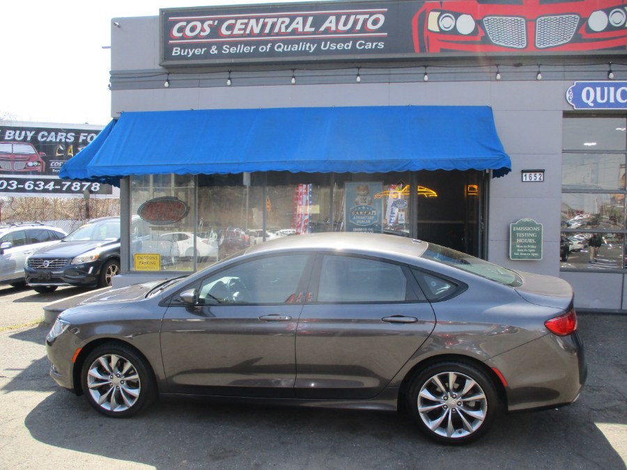 2015 Chrysler 200 S photo