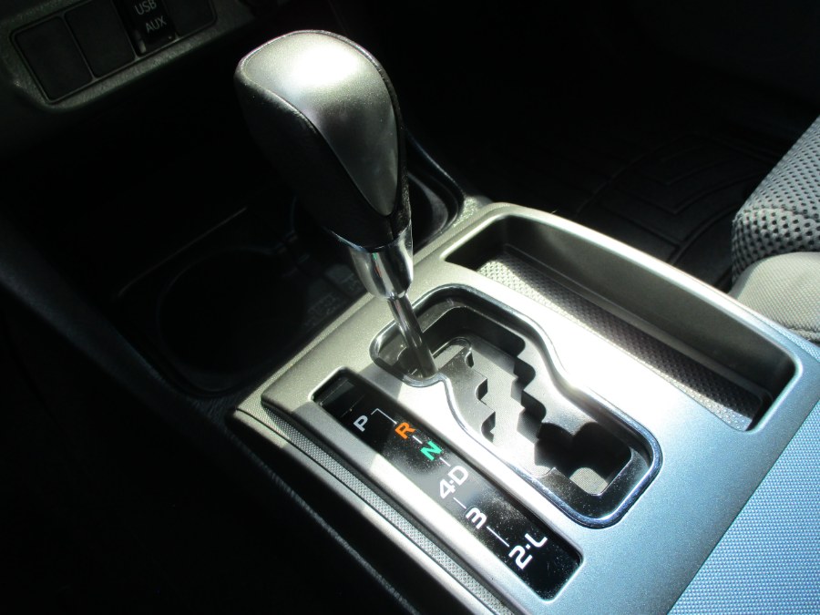 2013 Toyota Tacoma V6 photo