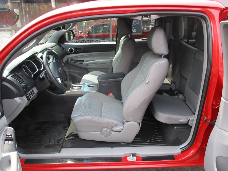 2013 Toyota Tacoma V6 photo