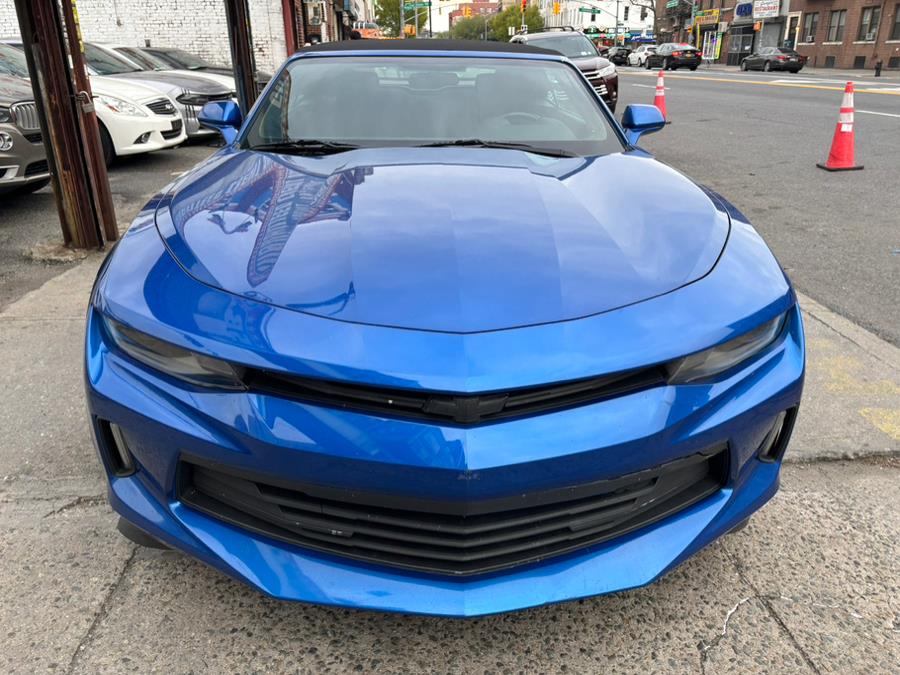 2017 Chevrolet Camaro 2dr Conv 1LT RS photo