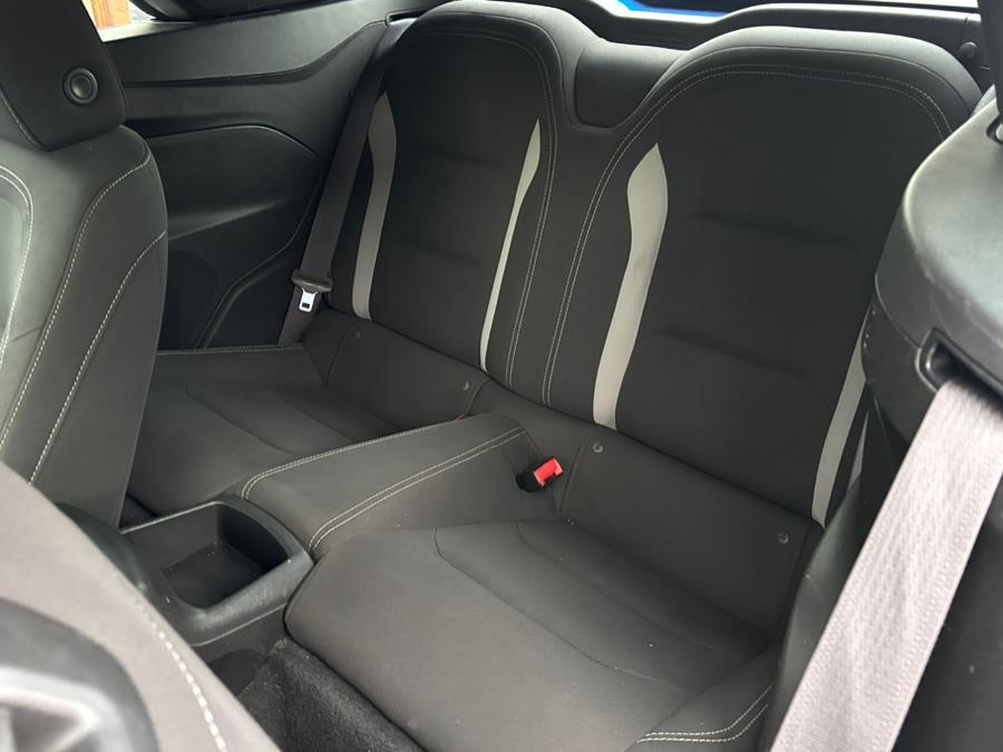 2017 Chevrolet Camaro 2dr Conv 1LT RS photo