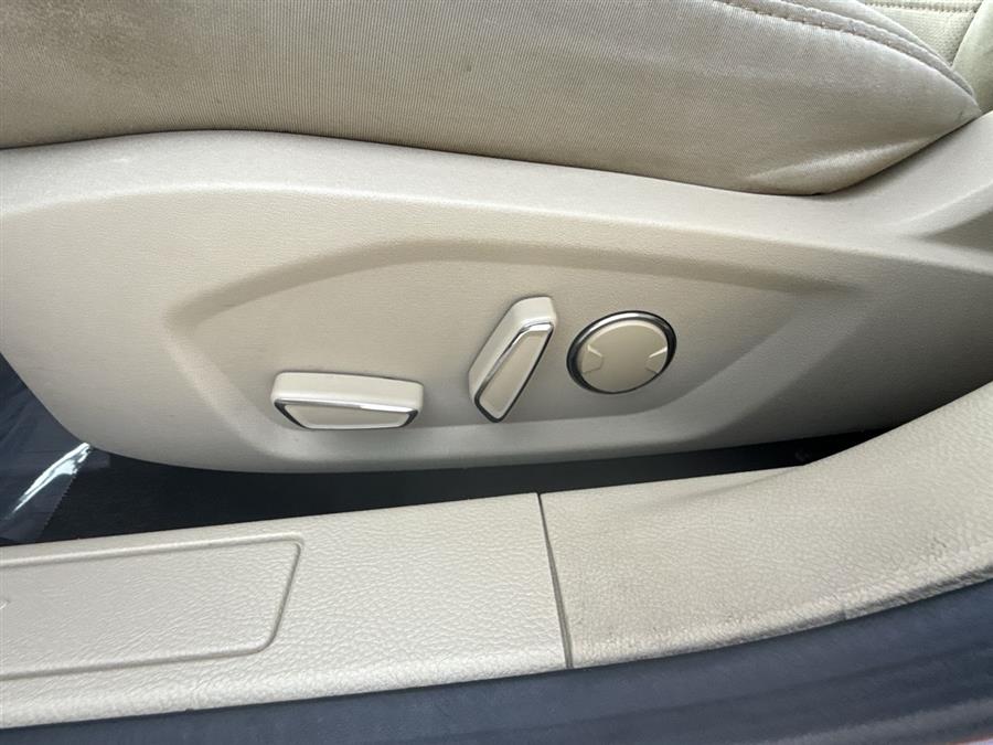 2013 Ford Fusion SE photo