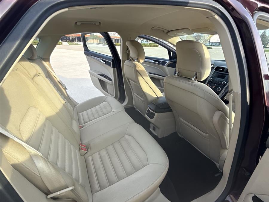 2013 Ford Fusion SE photo