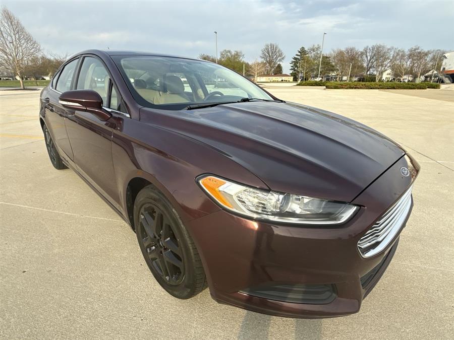 2013 Ford Fusion SE photo
