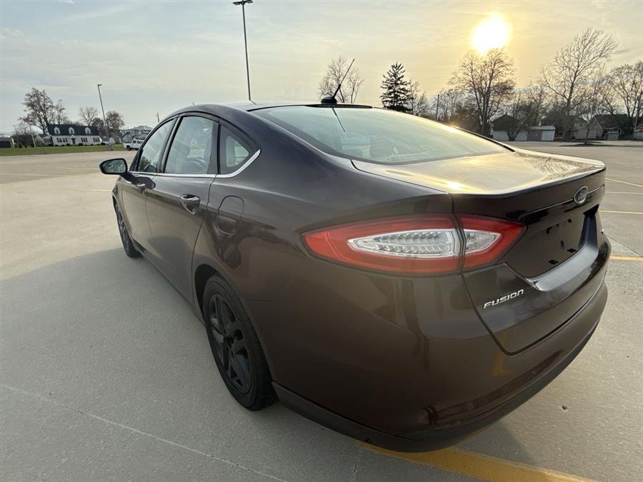 2013 Ford Fusion SE photo