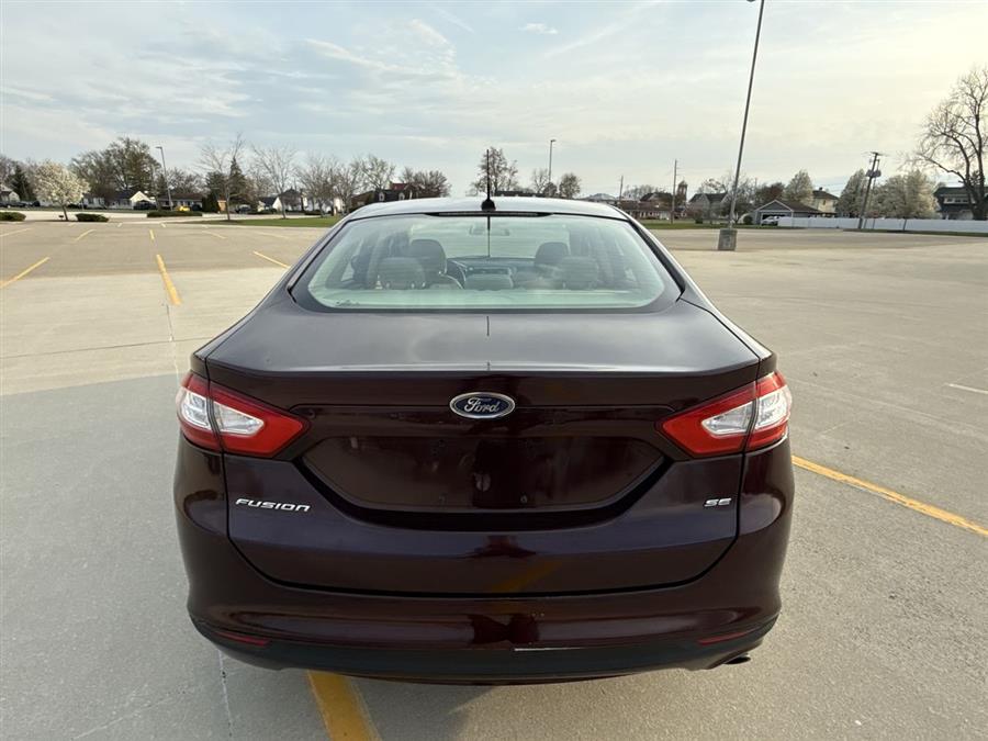 2013 Ford Fusion SE photo