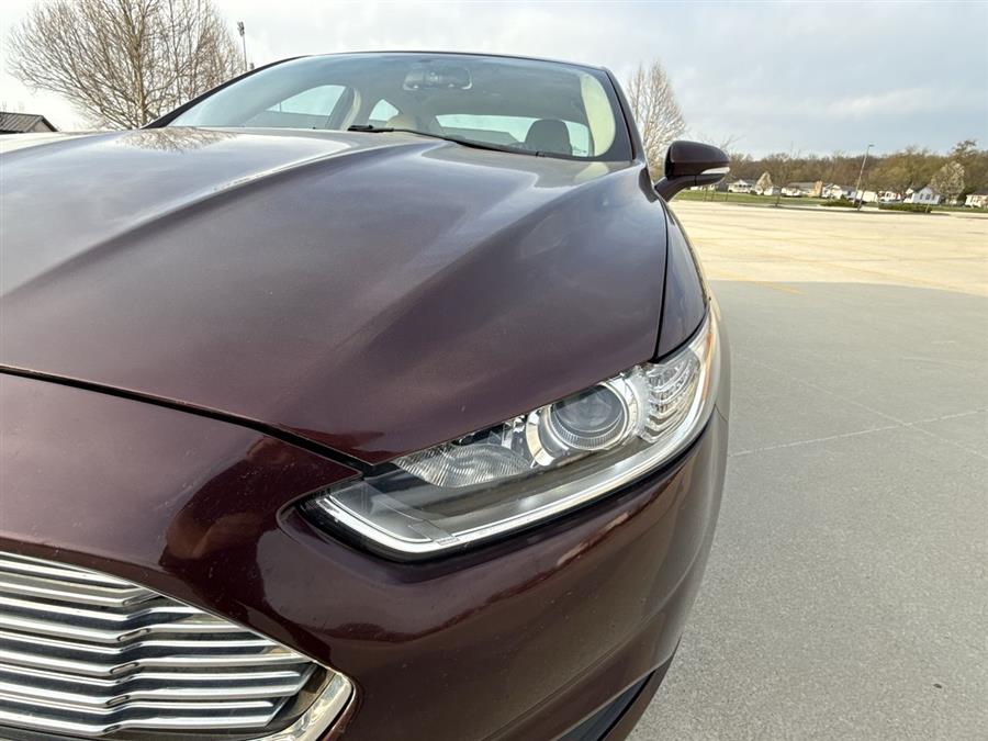 2013 Ford Fusion SE photo