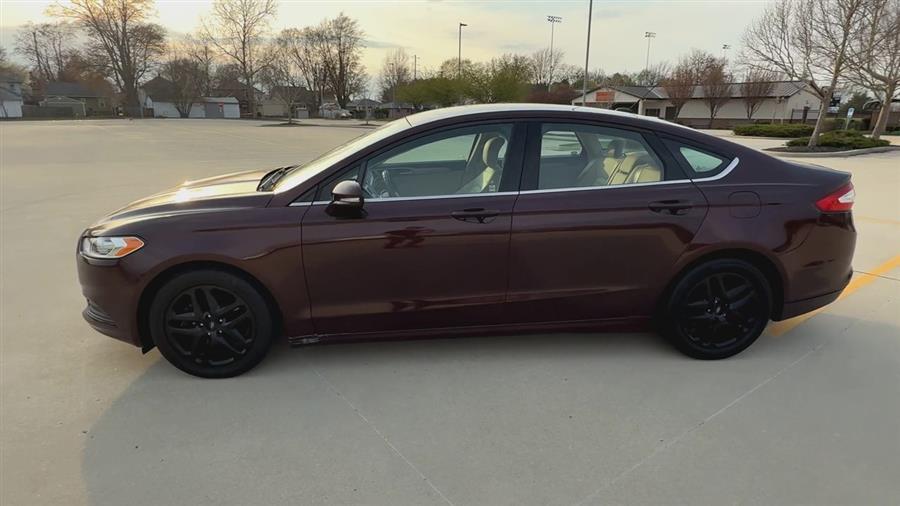 2013 Ford Fusion SE photo