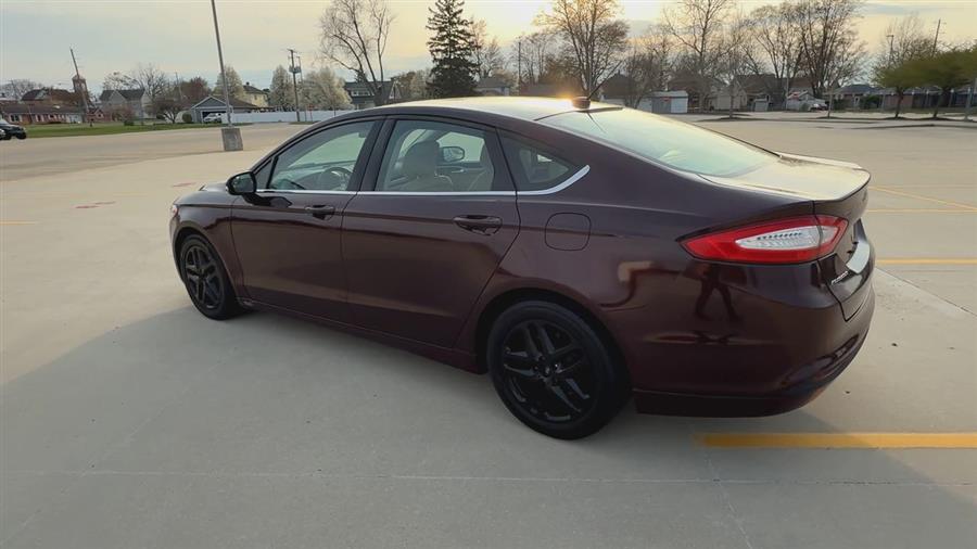 2013 Ford Fusion SE photo
