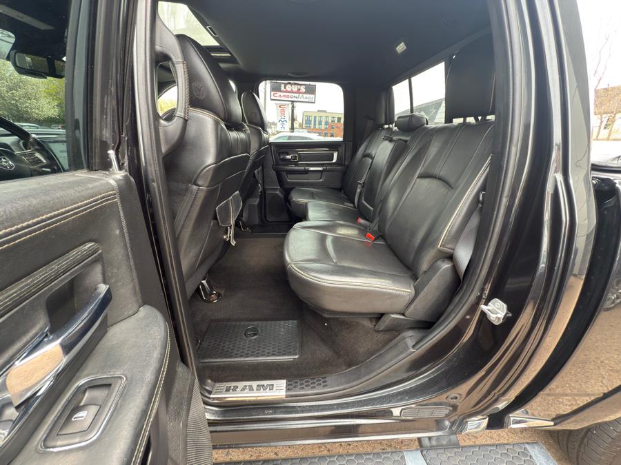 2015 RAM 1500 4WD Crew Cab 140.5