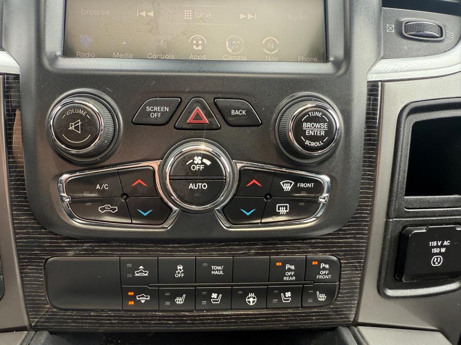 2015 RAM 1500 4WD Crew Cab 140.5