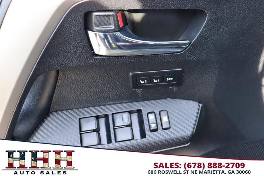 2015 Toyota RAV4 FWD 4dr Limited (Natl) photo