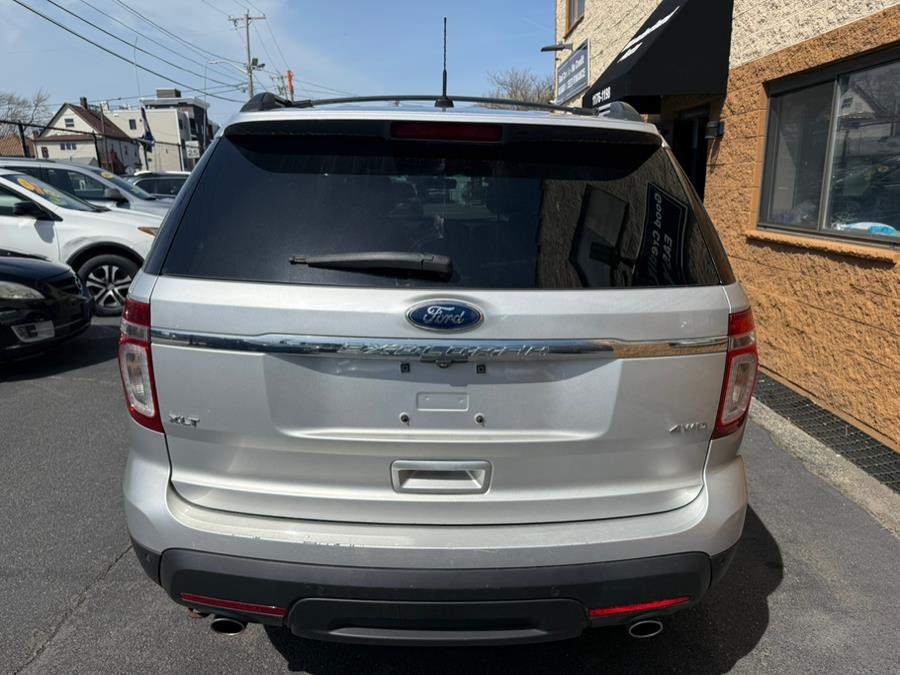 2015 Ford Explorer XLT photo