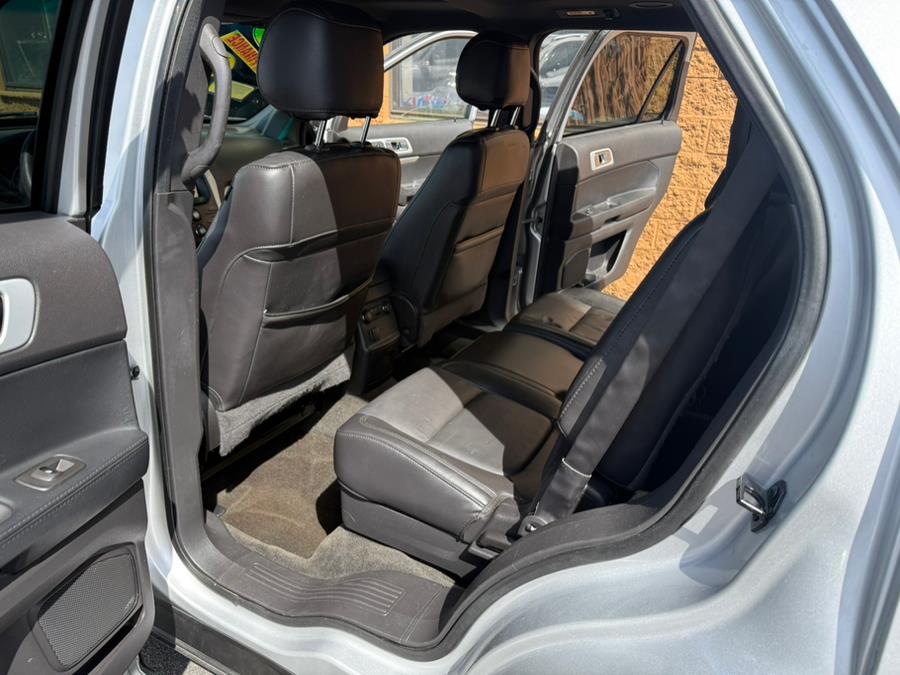 2015 Ford Explorer XLT photo