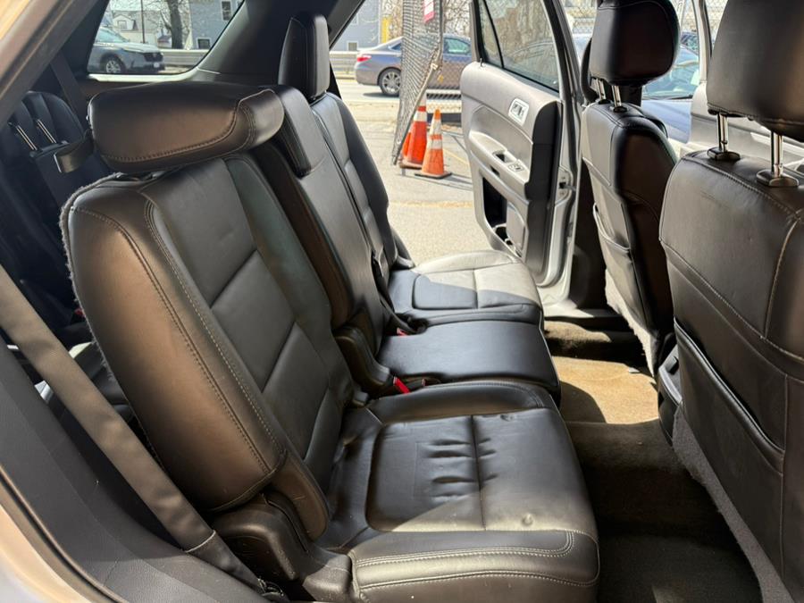 2015 Ford Explorer XLT photo