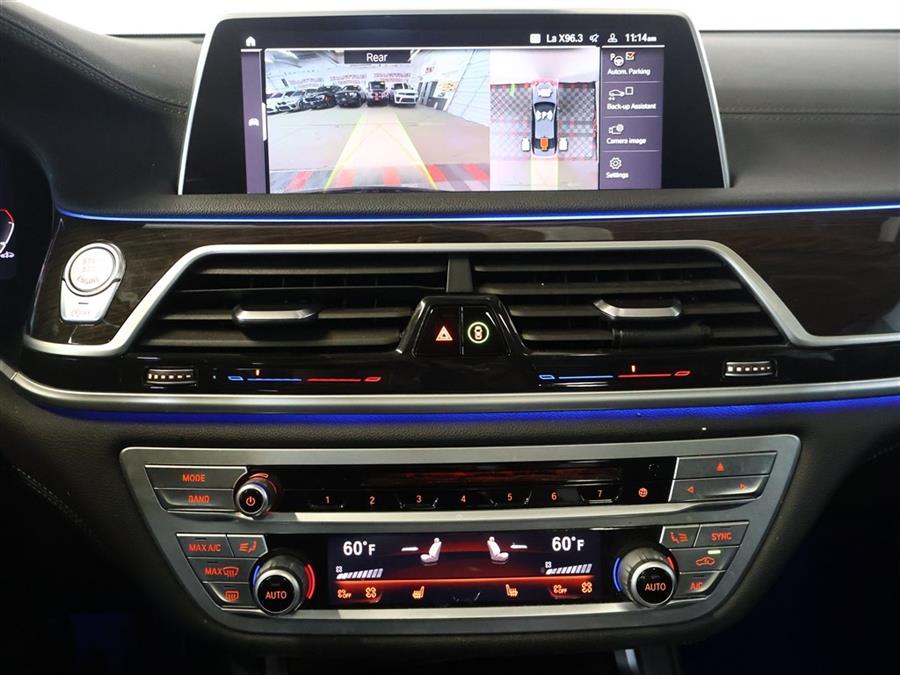 2020 BMW 7-Series 740 XI photo
