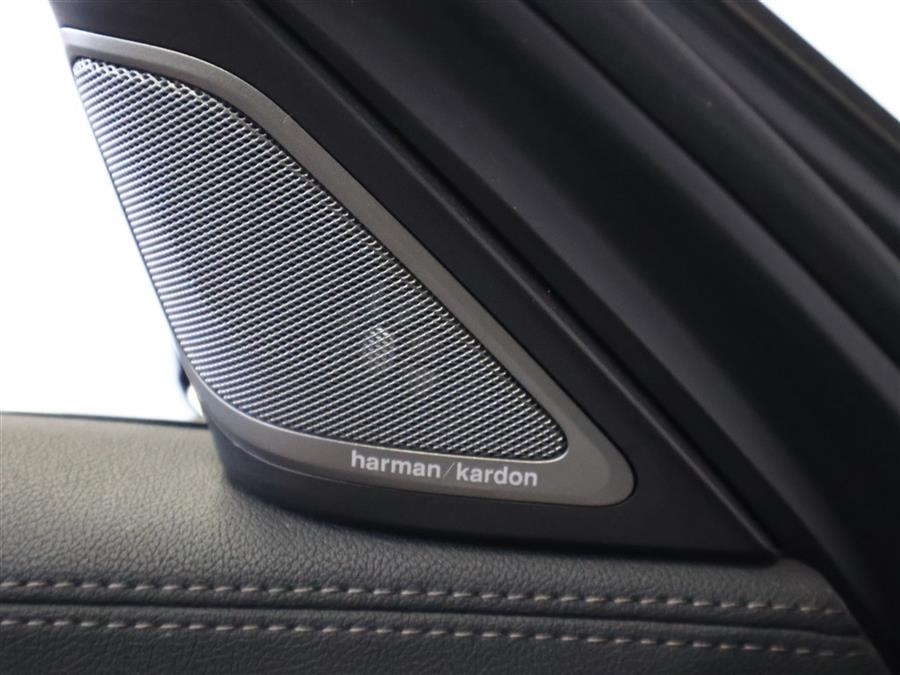 2020 BMW 7-Series 740 XI photo