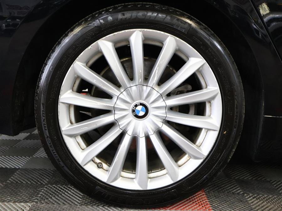 2020 BMW 7-Series 740 XI photo