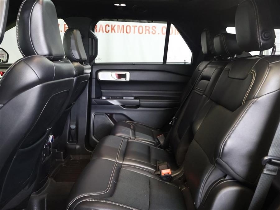 2020 Ford Explorer ST photo