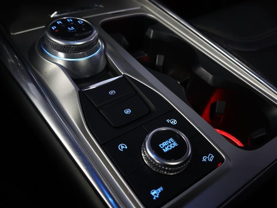 2020 Ford Explorer ST photo