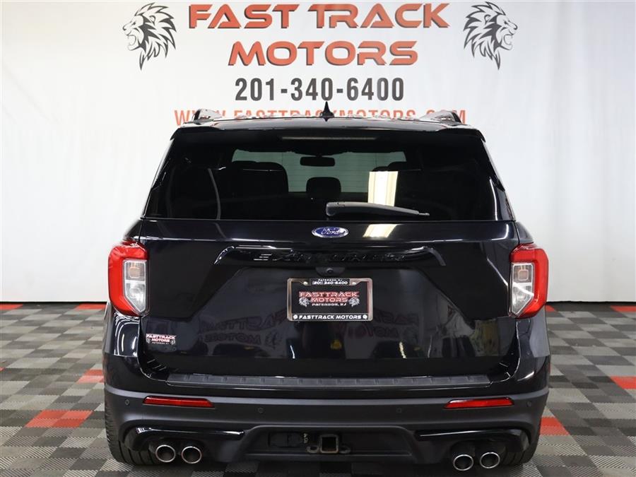 2020 Ford Explorer ST photo