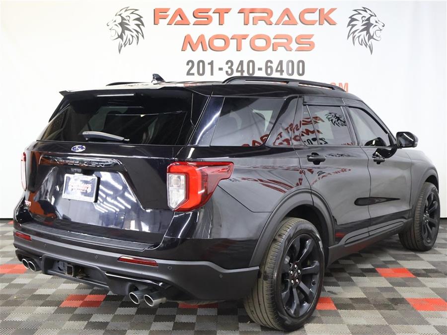 2020 Ford Explorer ST photo