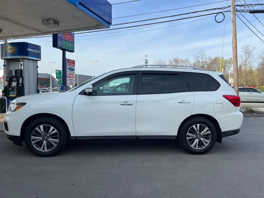 2017 Nissan Pathfinder 4x4 Platinum photo