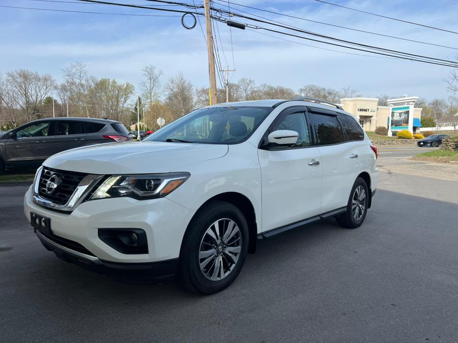 2017 Nissan Pathfinder 4x4 Platinum photo