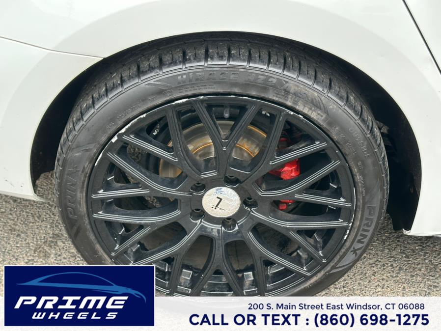 2015 Volkswagen Jetta Sedan 4dr Auto 2.0T GLI SEL PZEV photo