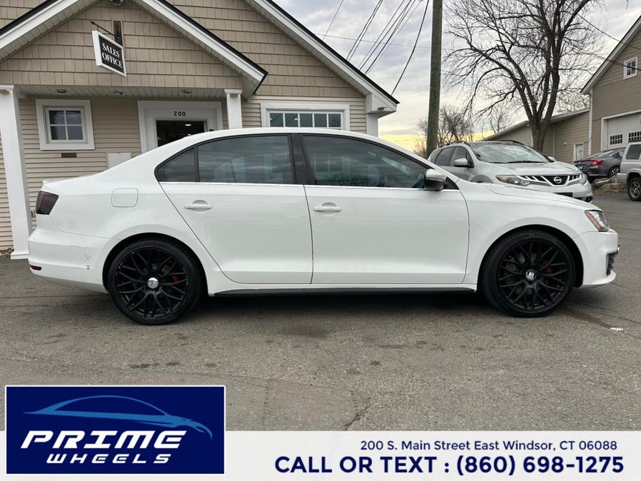 2015 Volkswagen Jetta Sedan 4dr Auto 2.0T GLI SEL PZEV photo