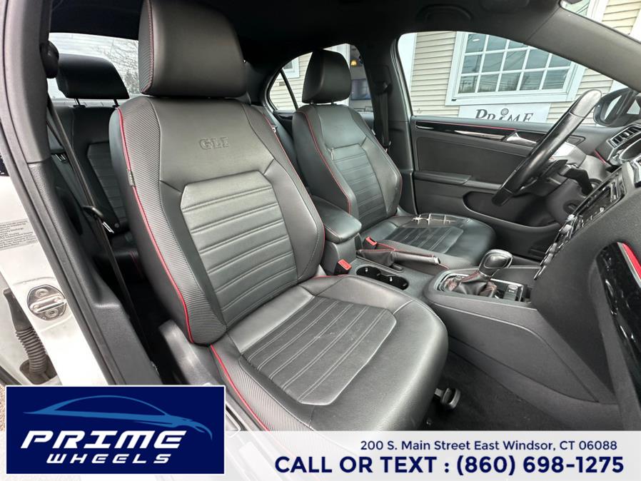 2015 Volkswagen Jetta Sedan 4dr Auto 2.0T GLI SEL PZEV photo