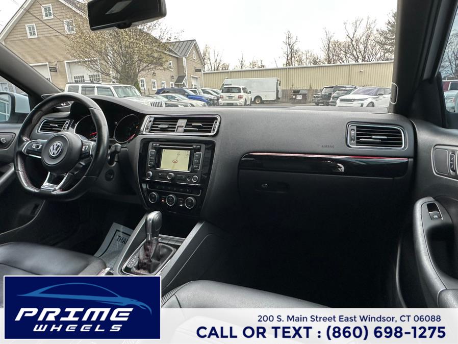 2015 Volkswagen Jetta Sedan 4dr Auto 2.0T GLI SEL PZEV photo