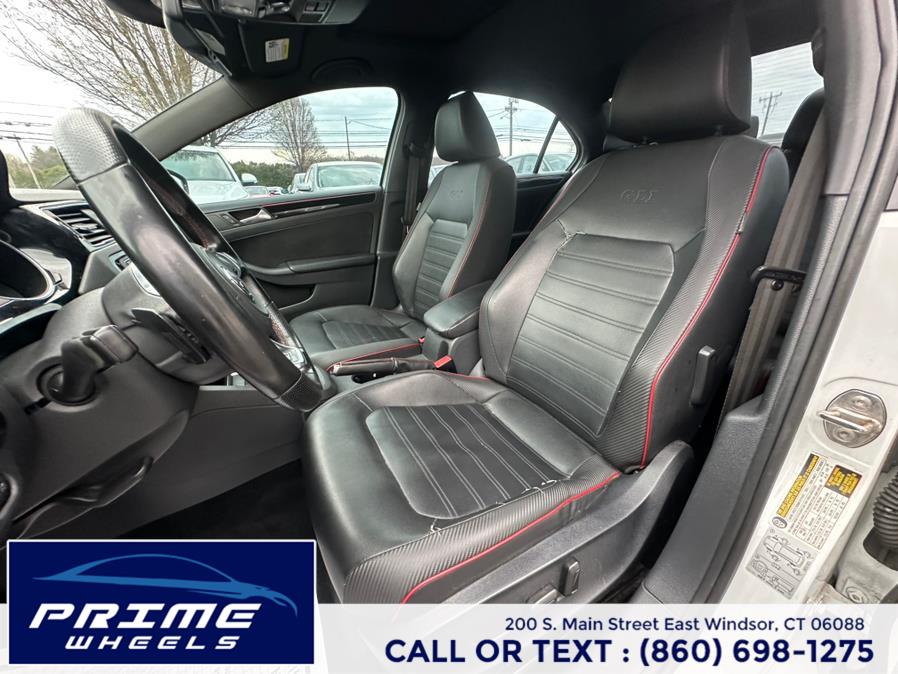 2015 Volkswagen Jetta Sedan 4dr Auto 2.0T GLI SEL PZEV photo