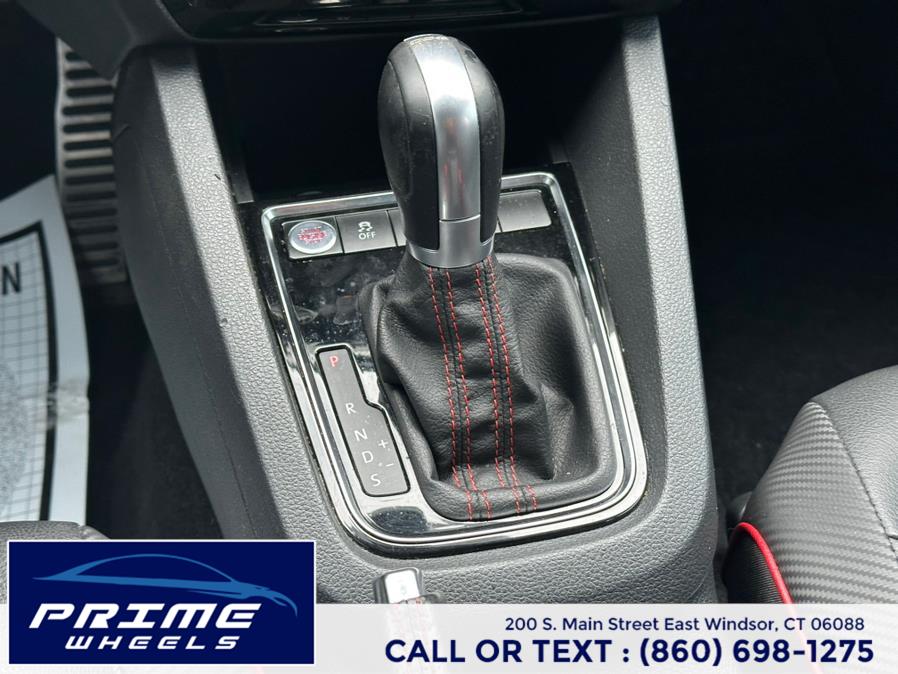 2015 Volkswagen Jetta Sedan 4dr Auto 2.0T GLI SEL PZEV photo