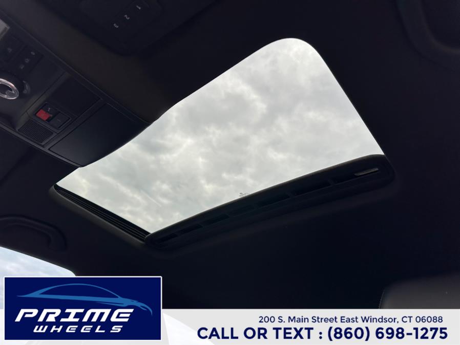 2015 Volkswagen Jetta Sedan 4dr Auto 2.0T GLI SEL PZEV photo