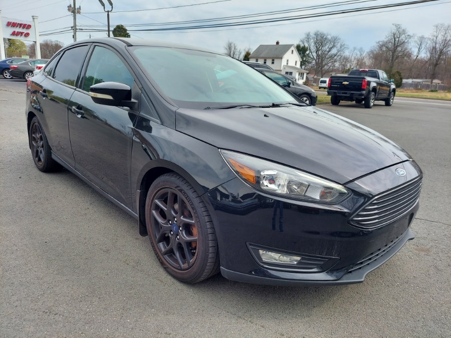 2016 Ford Focus 4dr Sdn SE photo
