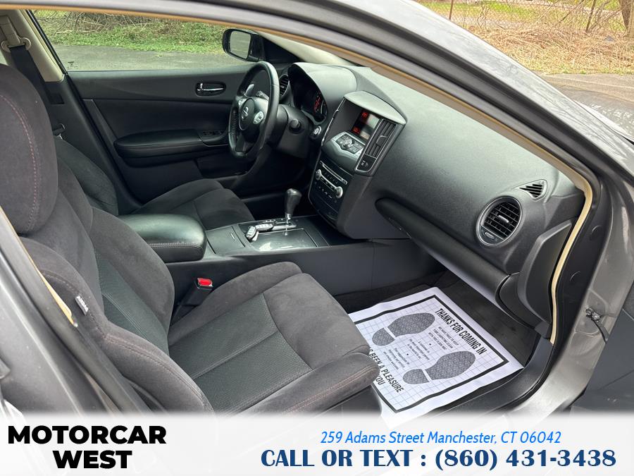 2000 Nissan Maxima GXE photo