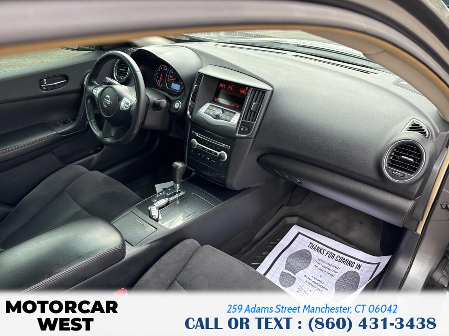 2000 Nissan Maxima GXE photo