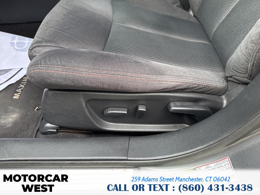 2000 Nissan Maxima GXE photo