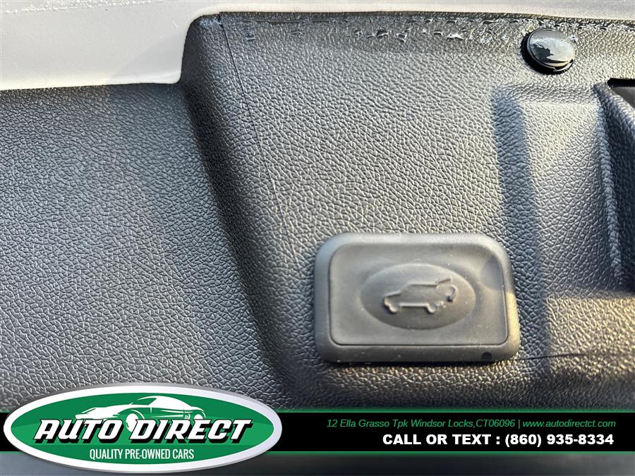 2017 Buick Enclave AWD 4dr Leather photo