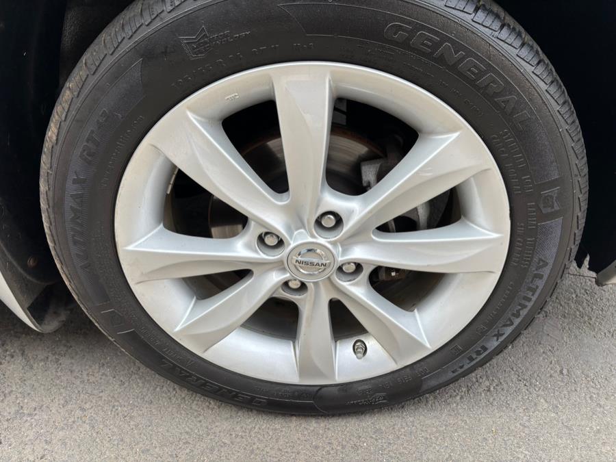 2014 Nissan Versa 1.6 S photo