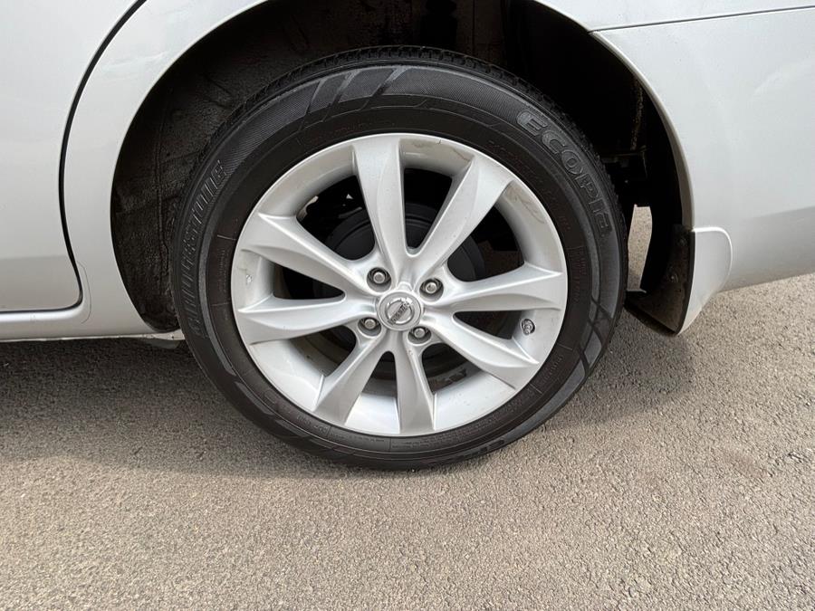 2014 Nissan Versa 1.6 S photo