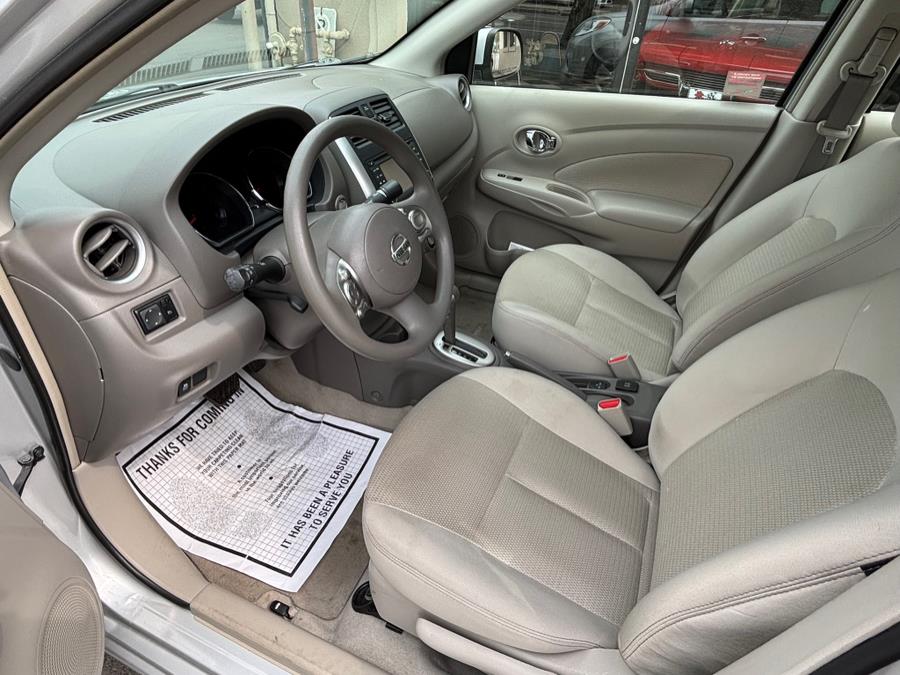 2014 Nissan Versa 1.6 S photo