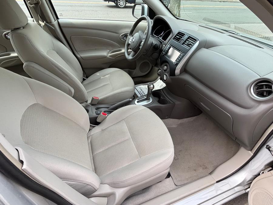 2014 Nissan Versa 1.6 S photo
