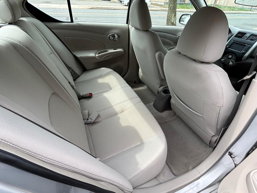2014 Nissan Versa 1.6 S photo