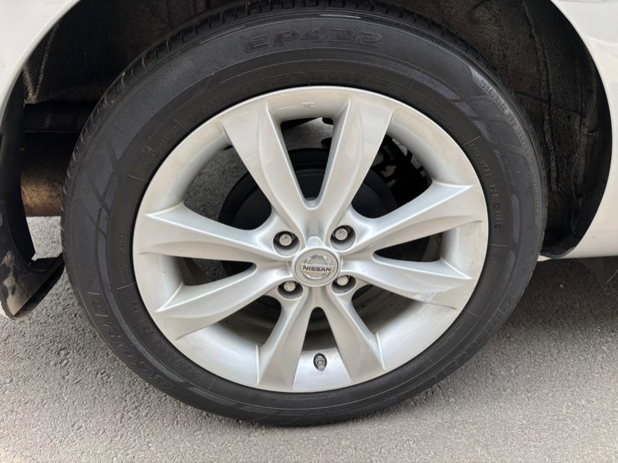 2014 Nissan Versa 1.6 S photo