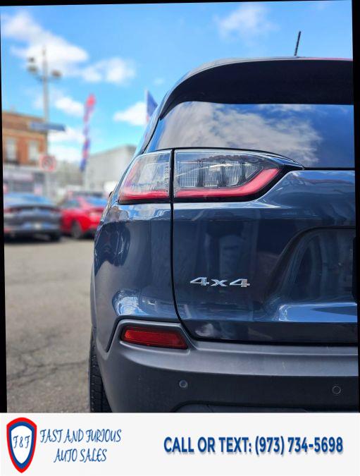 2020 Jeep Cherokee Latitude Plus Sport Utility 4D photo