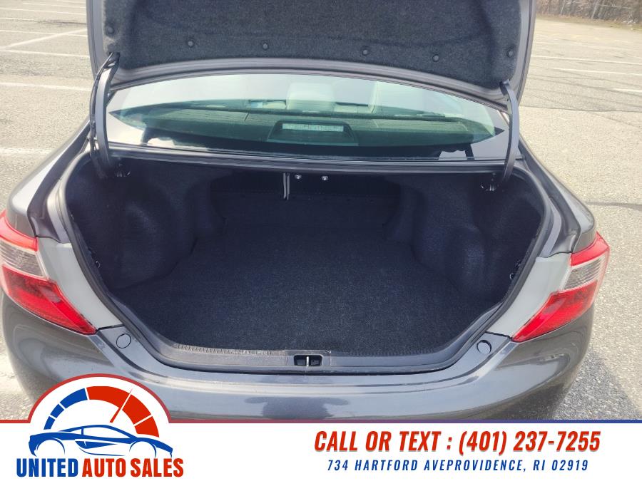 2013 Toyota Camry L photo