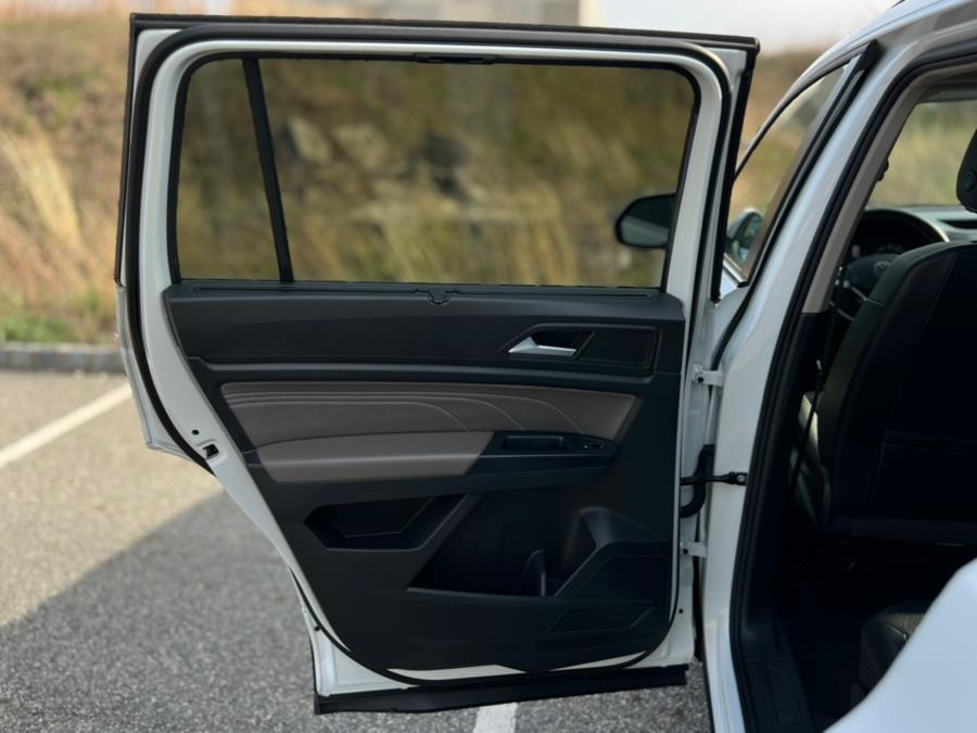 2021 Volkswagen Atlas 3.6L V6 SE w/Technology 4MOTIO photo